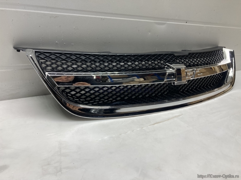 РЕШЕТКА РАДИАТОРА CHEVROLET LACETTI SDNWAGON 2003-