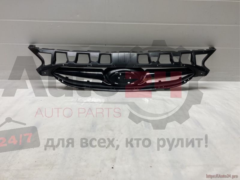 РЕШЕТКА РАДИАТОРА HYUNDAI SOLARIS 2011-2014